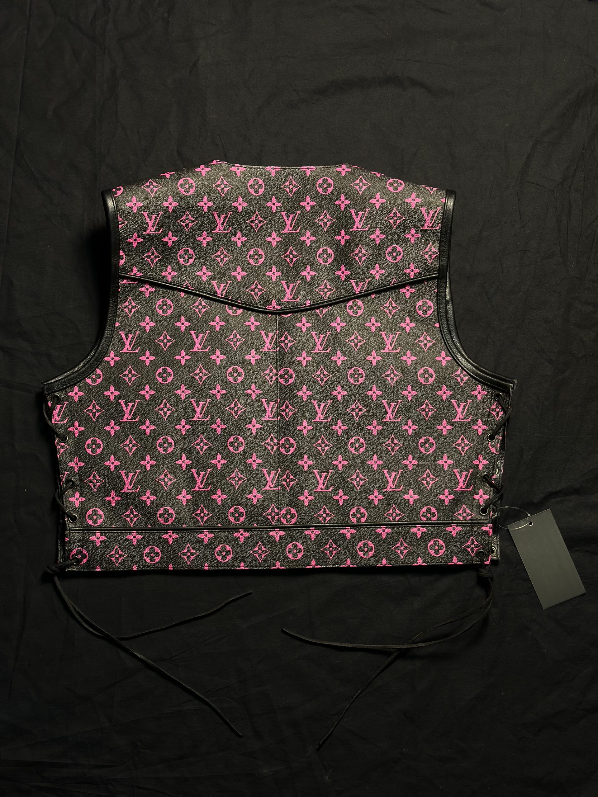 LV Women's Reconstructed Cut - Image 7