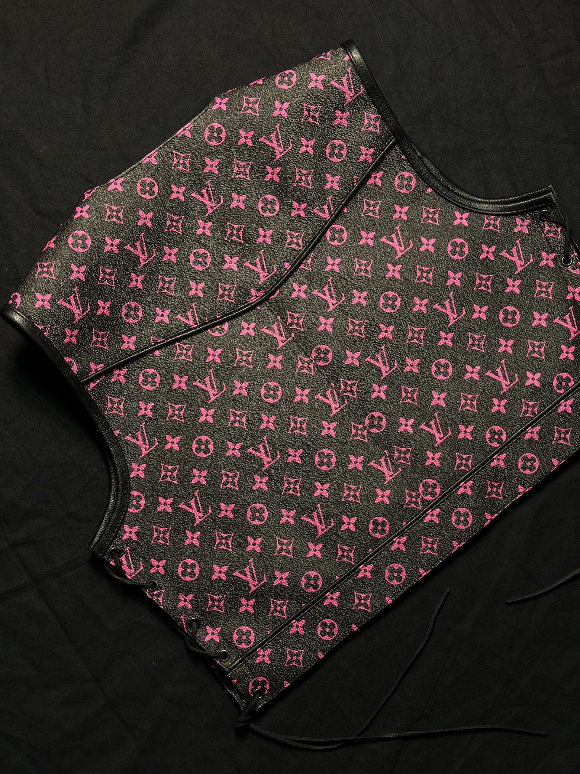 LV Women's Reconstructed Cut - Image 8