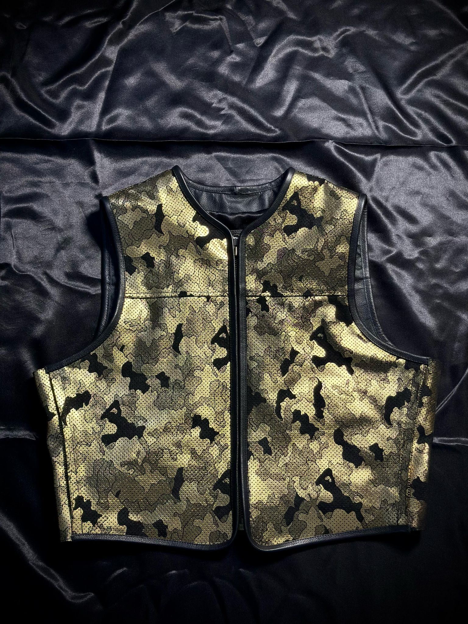 Silverback Tactical Leather Vest - Image 7