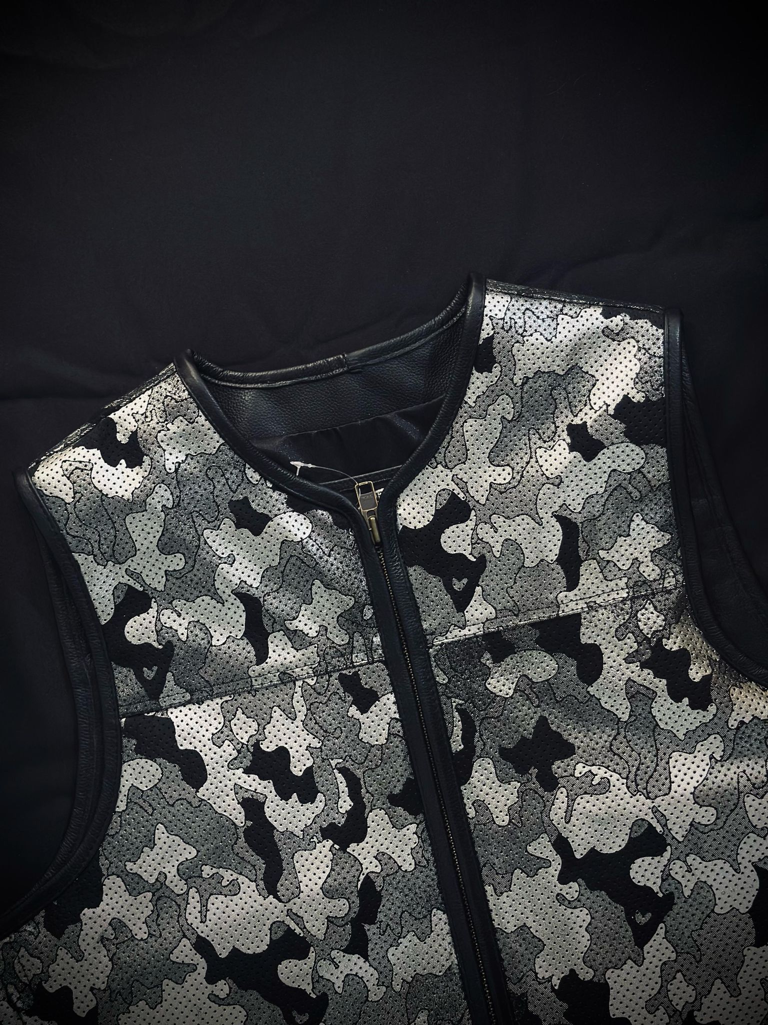 Silverback Tactical Leather Vest - Image 2