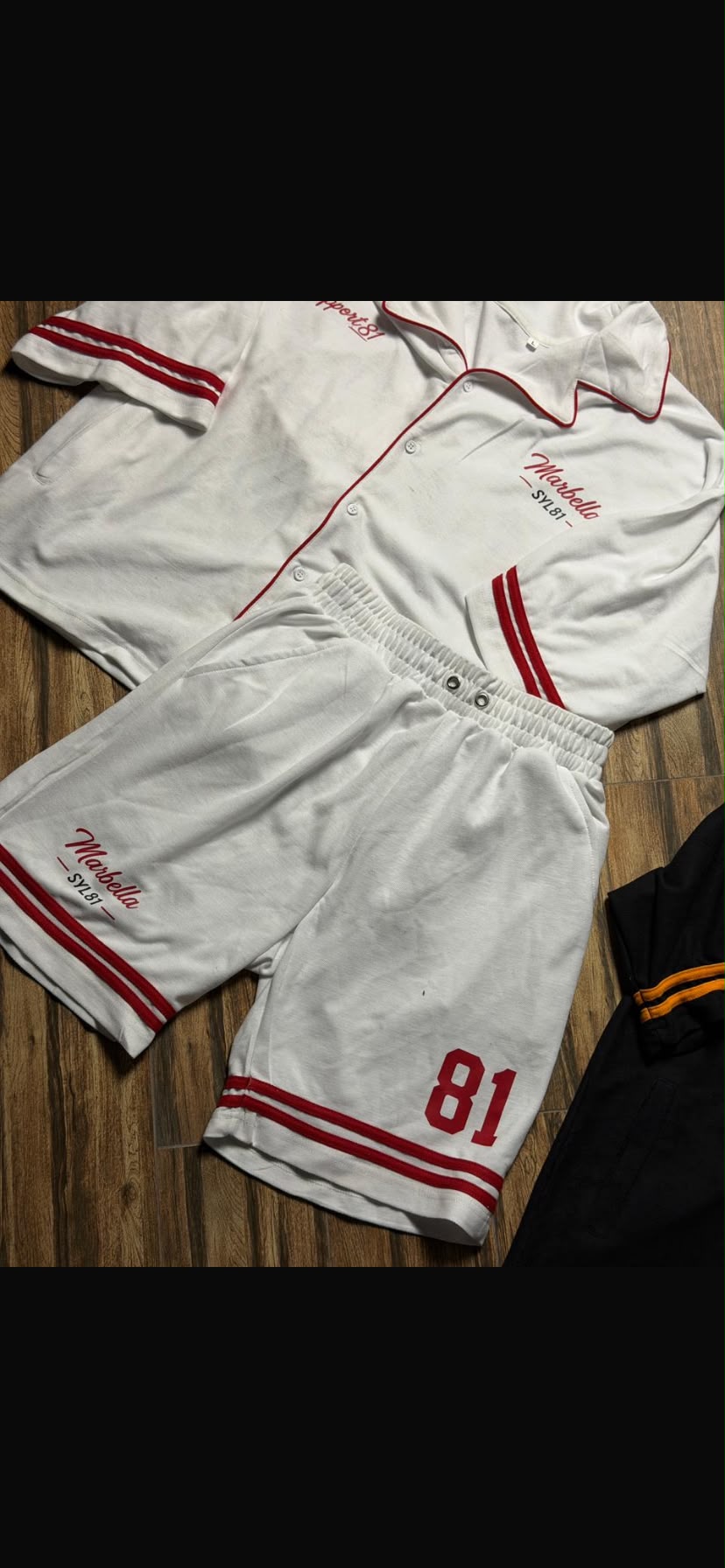 Red and white support 81 set - Image 5